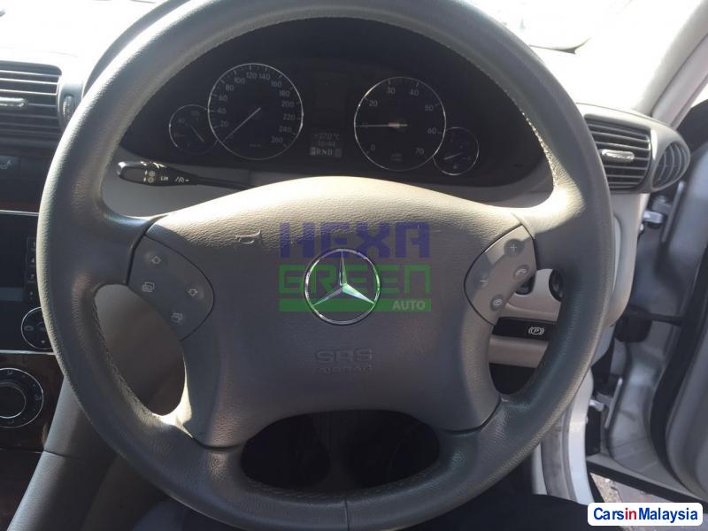 Mercedes Benz C-Class Automatic - image 5