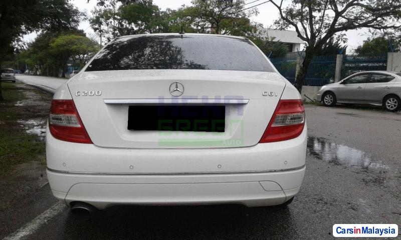 Mercedes Benz C-Class 2011 - image 5