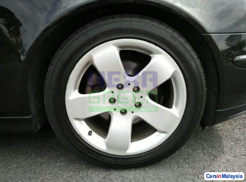 Mercedes Benz E280 Automatic 2006 - image 6