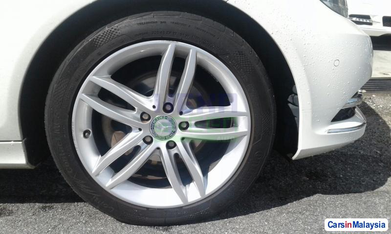 Mercedes Benz C-Class Automatic 2012 - image 6