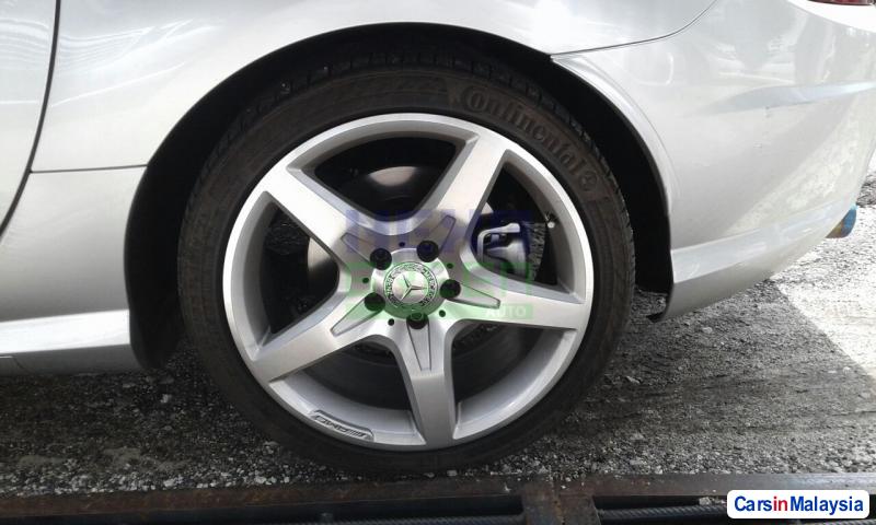 Mercedes Benz SLK200 Automatic 2012 - image 6