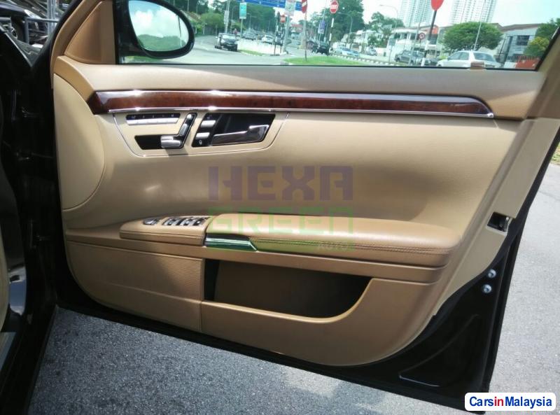 Mercedes Benz S300 Automatic 2007 - image 7