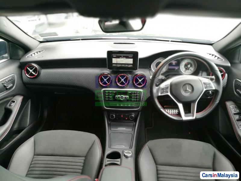 Mercedes Benz A-Class Automatic 2014 - image 7