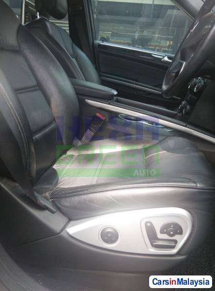 Mercedes Benz 350SL Automatic 2009 - image 8