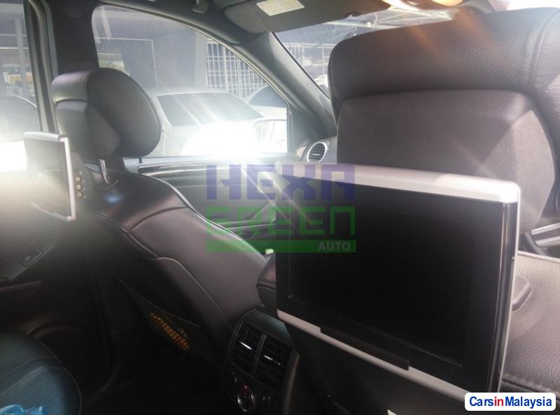 Mercedes Benz 350SL Automatic 2009 - image 9