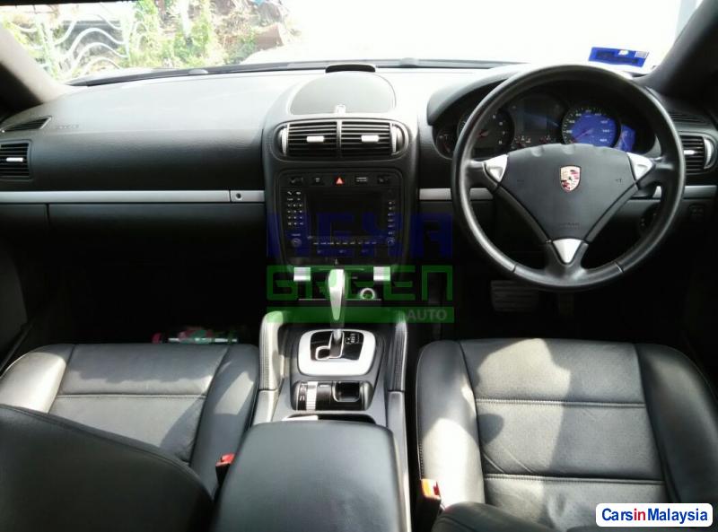 Porsche Cayenne Automatic 2008 - image 9