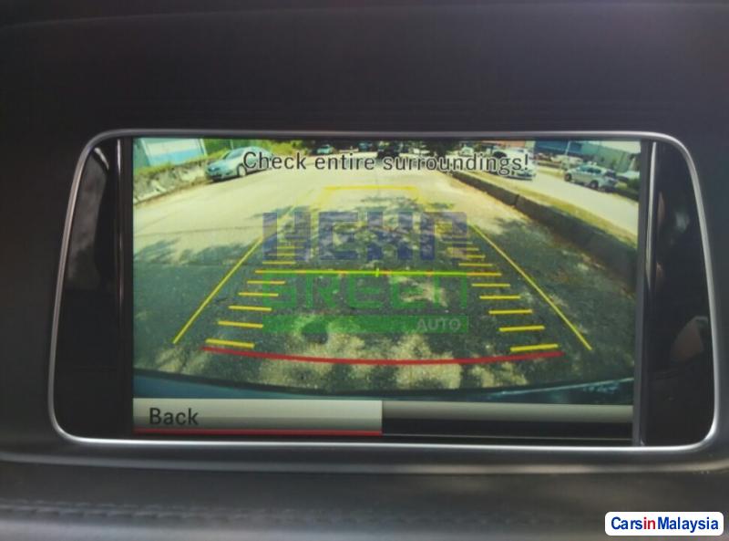 Mercedes Benz E200 CGI Automatic 2014 - image 9