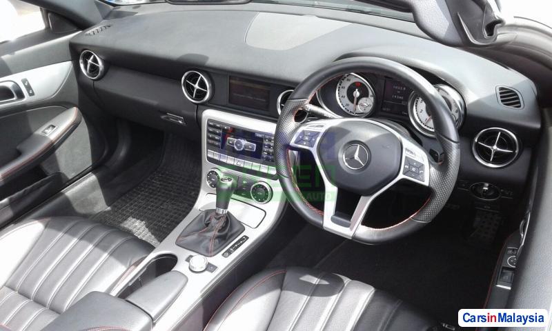 Mercedes Benz SLK200 Automatic 2012 - image 9