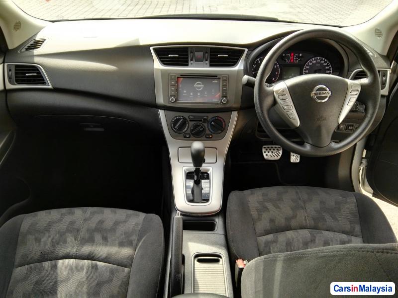 Nissan Sylphy Automatic 2014 - image 3
