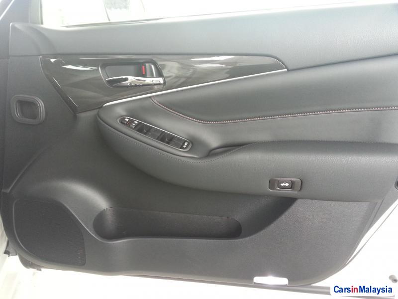 Toyota Crown Automatic 2013 - image 5