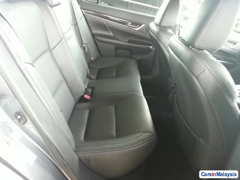 Lexus GS Automatic 2012 - image 6