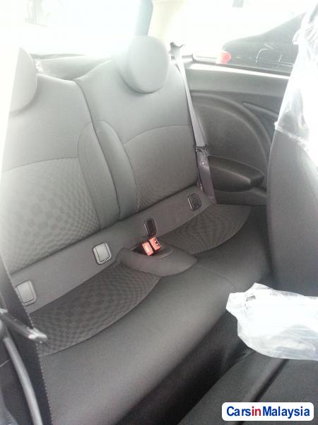 MINI Cooper S Semi-Automatic 2011 - image 7