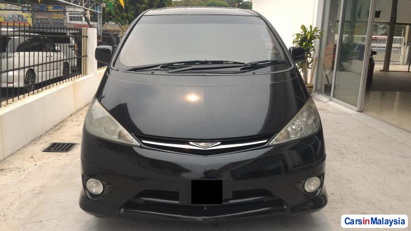 Picture of Toyota Estima Automatic 2004
