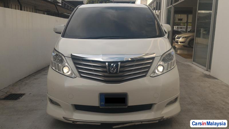 Picture of Toyota Alphard Automatic 2008