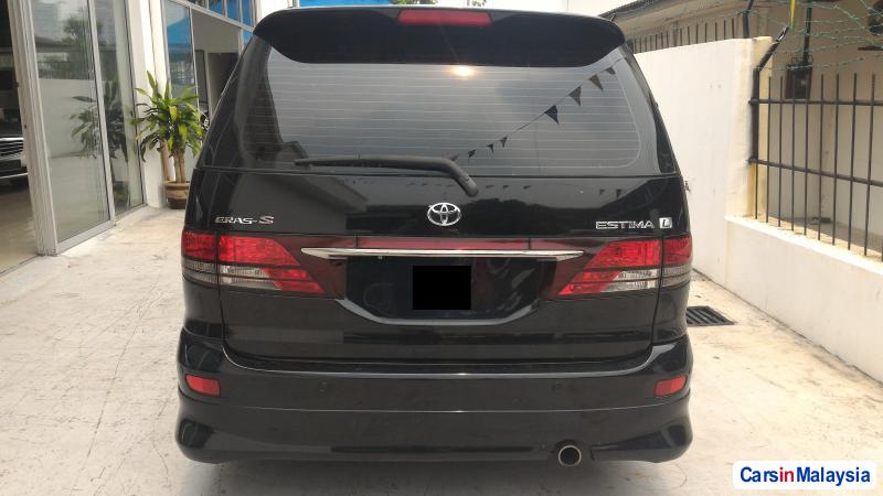 Toyota Estima Automatic 2004