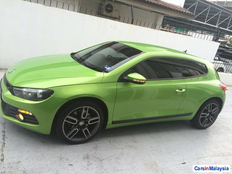 Volkswagen Scirocco Automatic 2011 - image 3