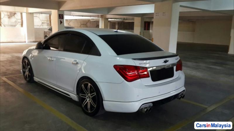 Chevrolet Cruze Automatic 2011 - image 3