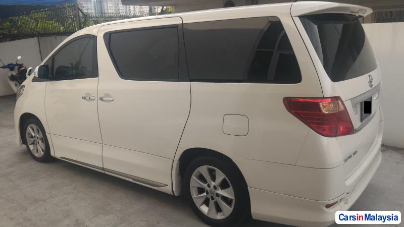 Toyota Alphard Automatic 2008 - image 4