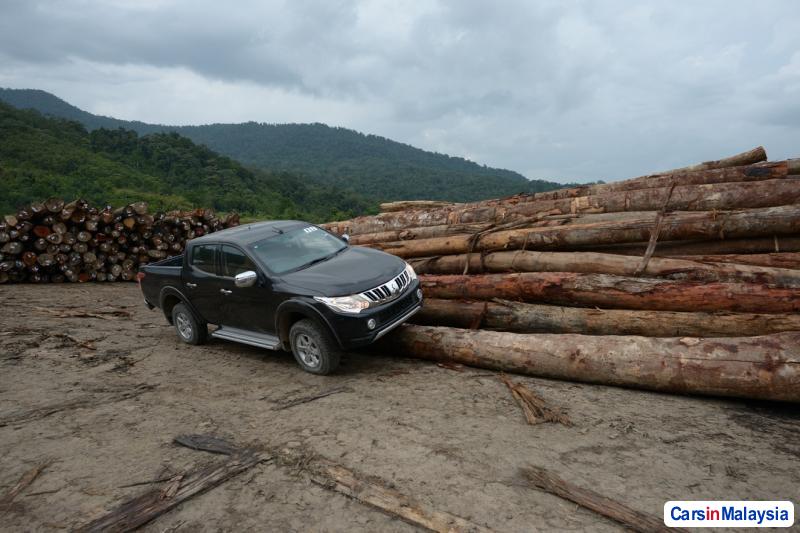 Mitsubishi Triton Automatic 2016 in Malaysia