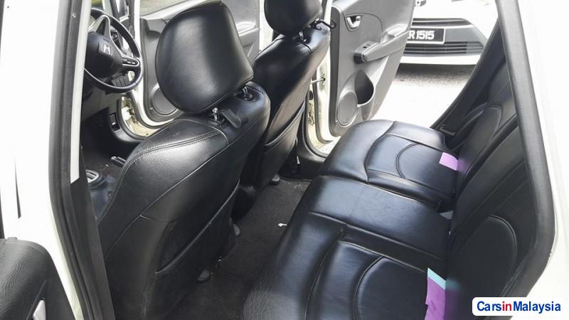 Honda Jazz Automatic 2010 - image 10