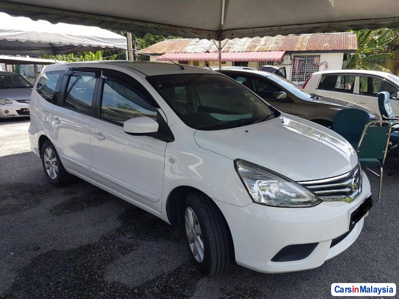 Nissan Grand Livina Automatic 2014