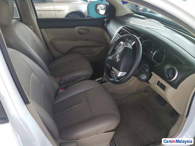Nissan Grand Livina Automatic 2014 - image 7