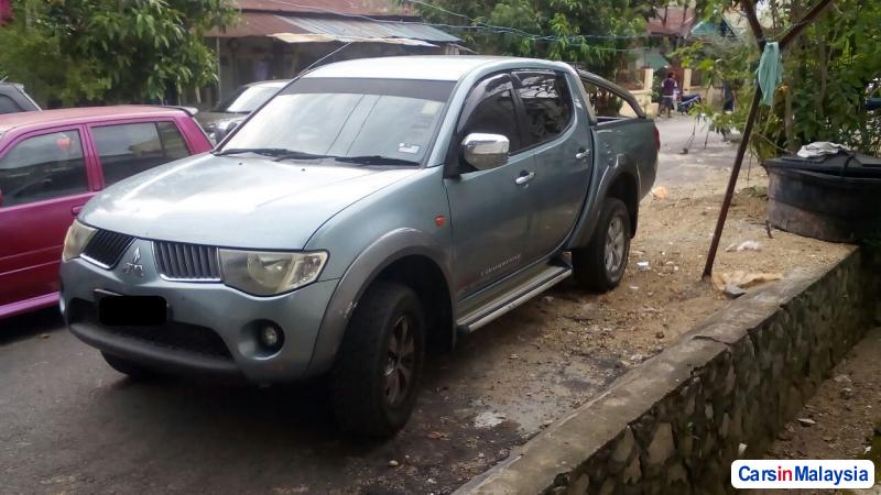 Mitsubishi Triton Automatic 2009