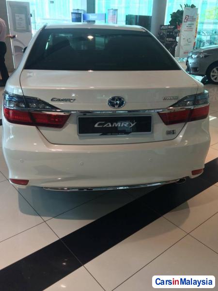 Toyota Camry Automatic 2016 - image 2