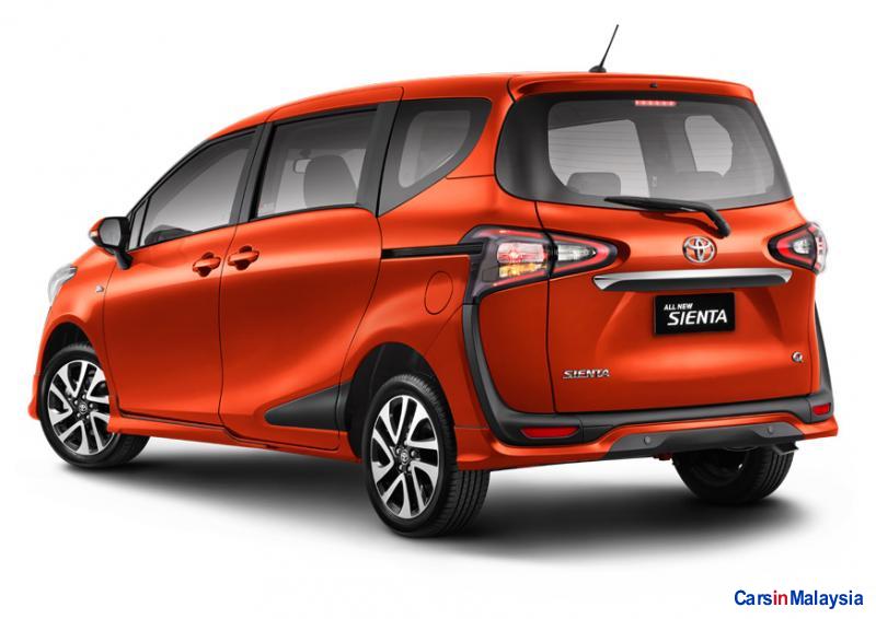 Toyota Sienta Automatic 2016