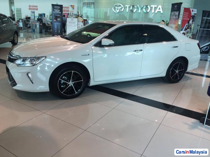 Toyota Camry Automatic 2016 - image 3