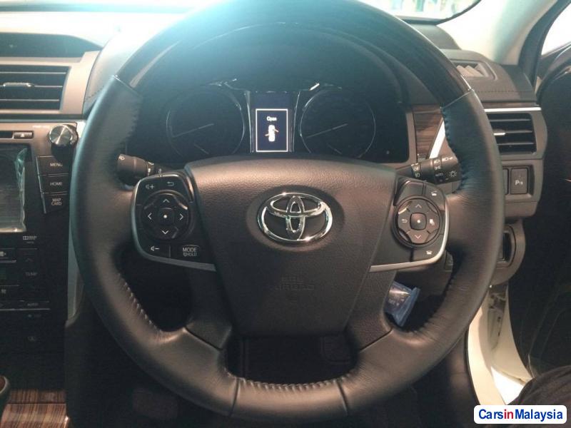 Toyota Camry Automatic 2016 - image 5
