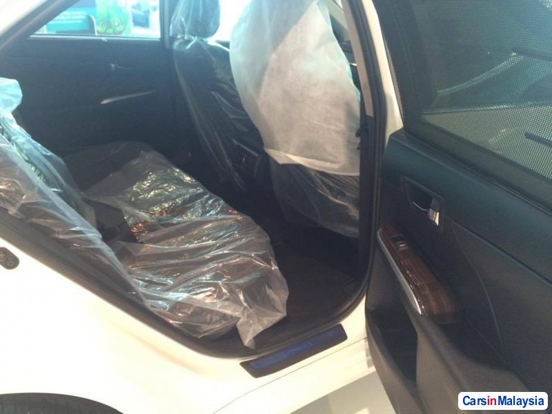 Toyota Camry Automatic 2016 - image 6