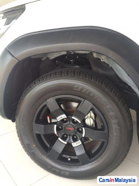 Toyota Hilux Automatic in Kuala Lumpur - image