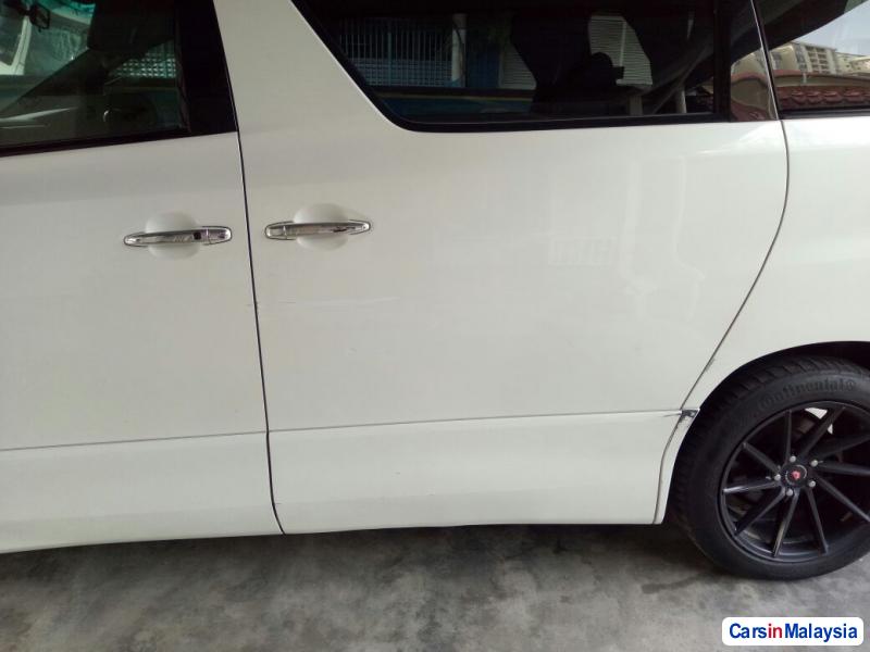 Toyota Vellfire 2011 in Kuala Lumpur