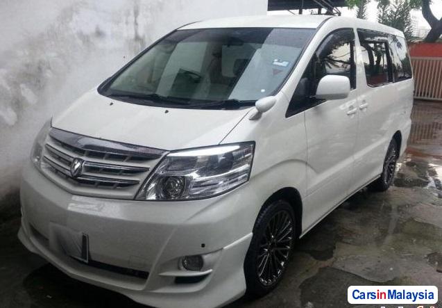 Picture of Toyota Alphard Automatic 2004