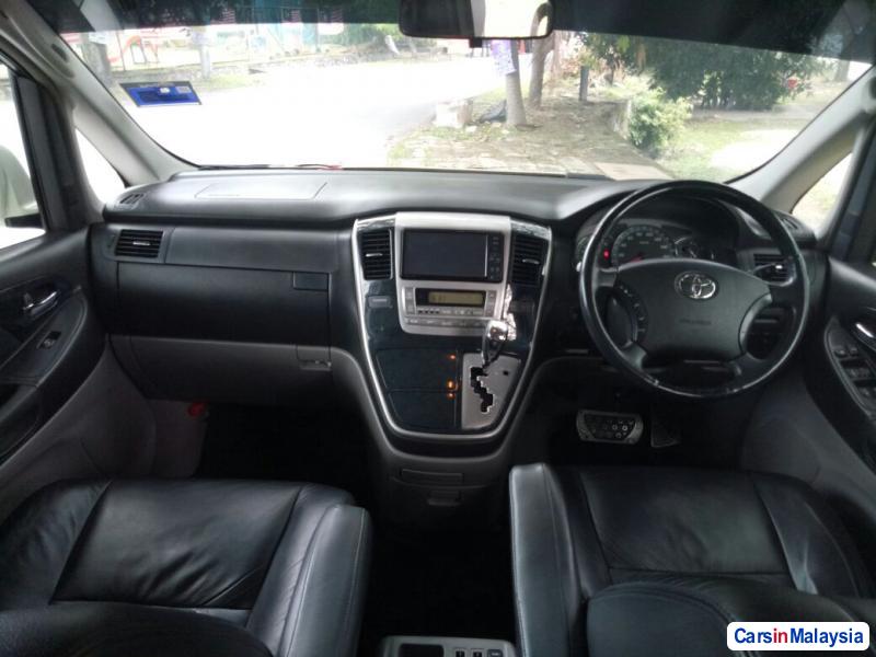 Picture of Toyota Alphard in Selangor