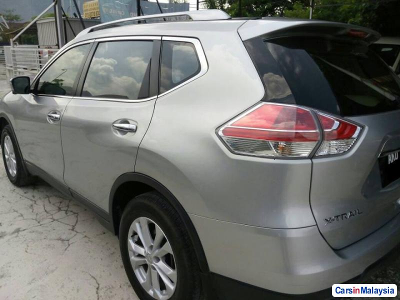 Nissan X-Trail Automatic 2015 - image 3