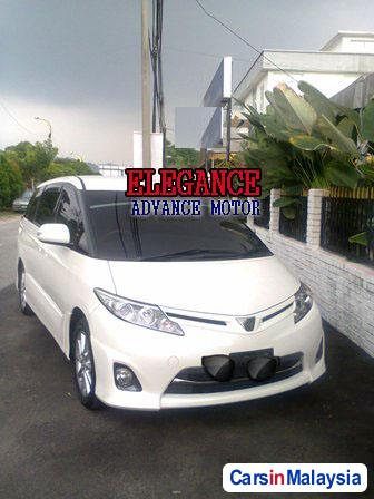 Picture of Toyota Estima Automatic 2011