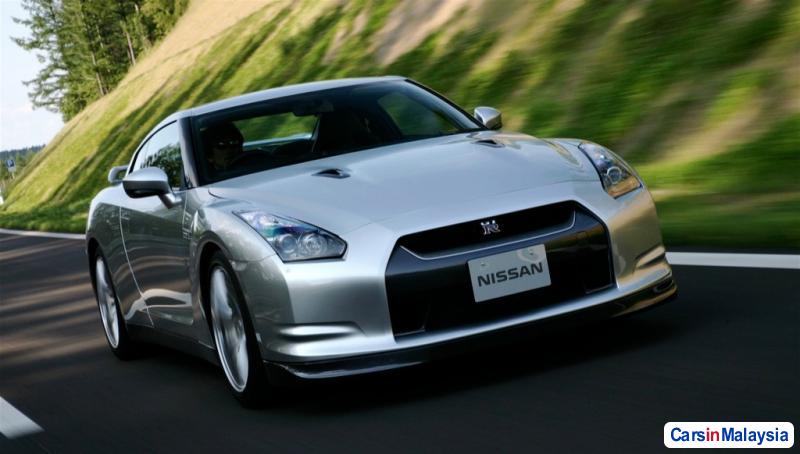 Nissan GTR Automatic 2008 - image 1