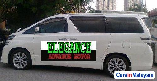 Toyota Vellfire Automatic 2011 in Kuala Lumpur
