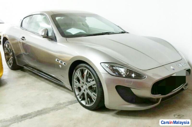 Maserati GranTurismo 4.7-LITER LUXURY SPORT CAR Automatic 2013 - image 10