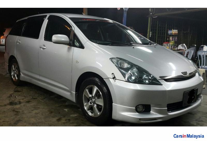 Pictures of Toyota Wish Automatic 2008