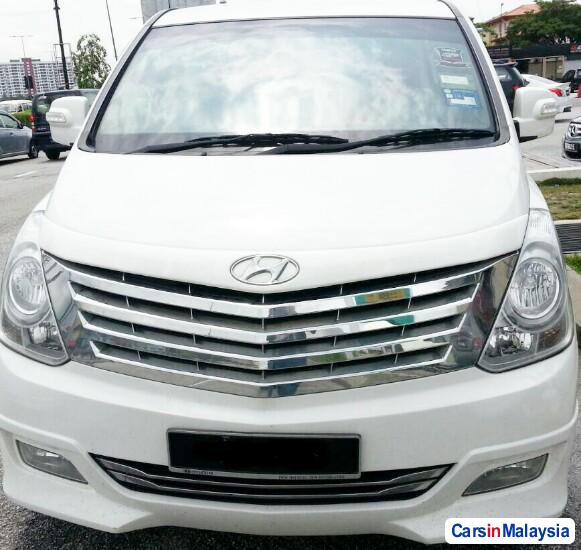 Picture of Hyundai Starex Automatic 2013
