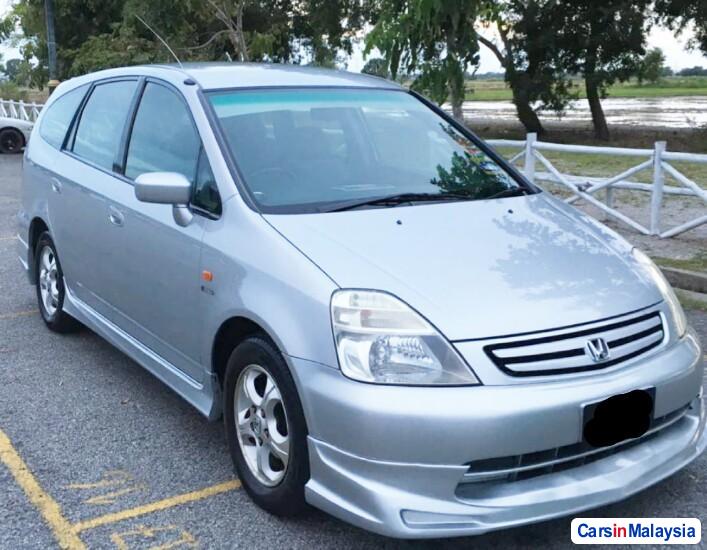 Pictures of Honda Stream 1.7-LITER MPV Automatic 2003