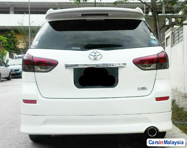 Toyota Wish 1.8-LITER FAMILY SMALL MPV Automatic 2014
