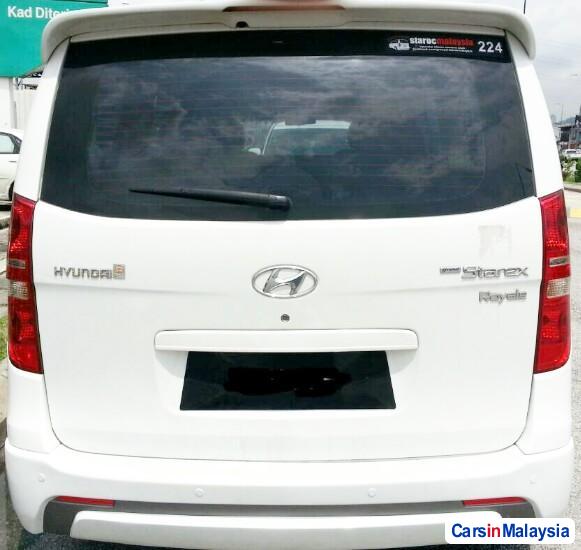 Hyundai Starex Automatic 2013