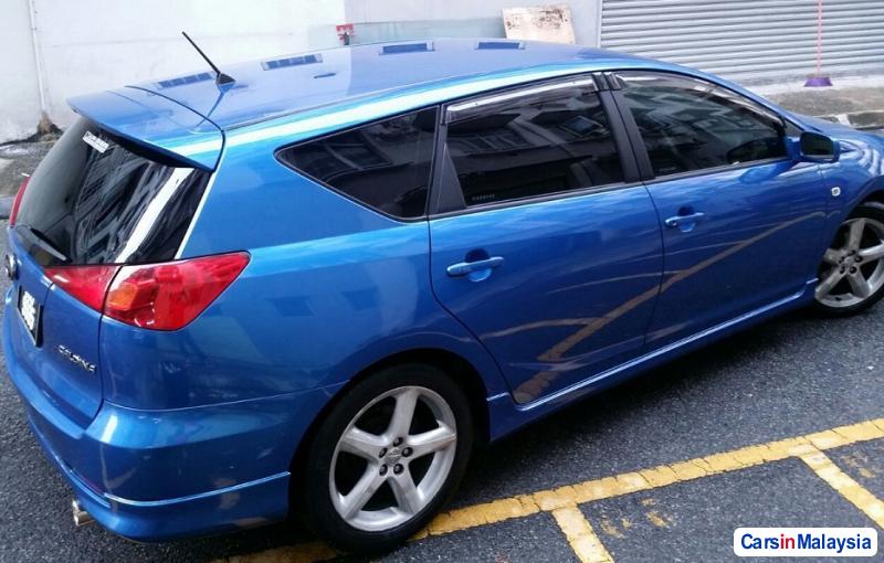 Toyota Caldina 2.0-LITER LUXURY SEDAN Automatic 2005 - image 3