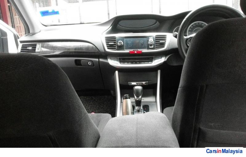 Honda Accord 2.4-LITER LUXURY SEDAN Automatic 2012 in Selangor
