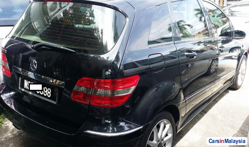 Mercedes Benz B200 1.8-LITER LUXURY SUV Automatic 2013 in Selangor