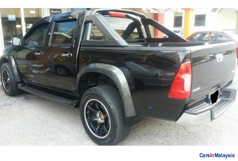 Isuzu D-Max Automatic 2010 in Selangor